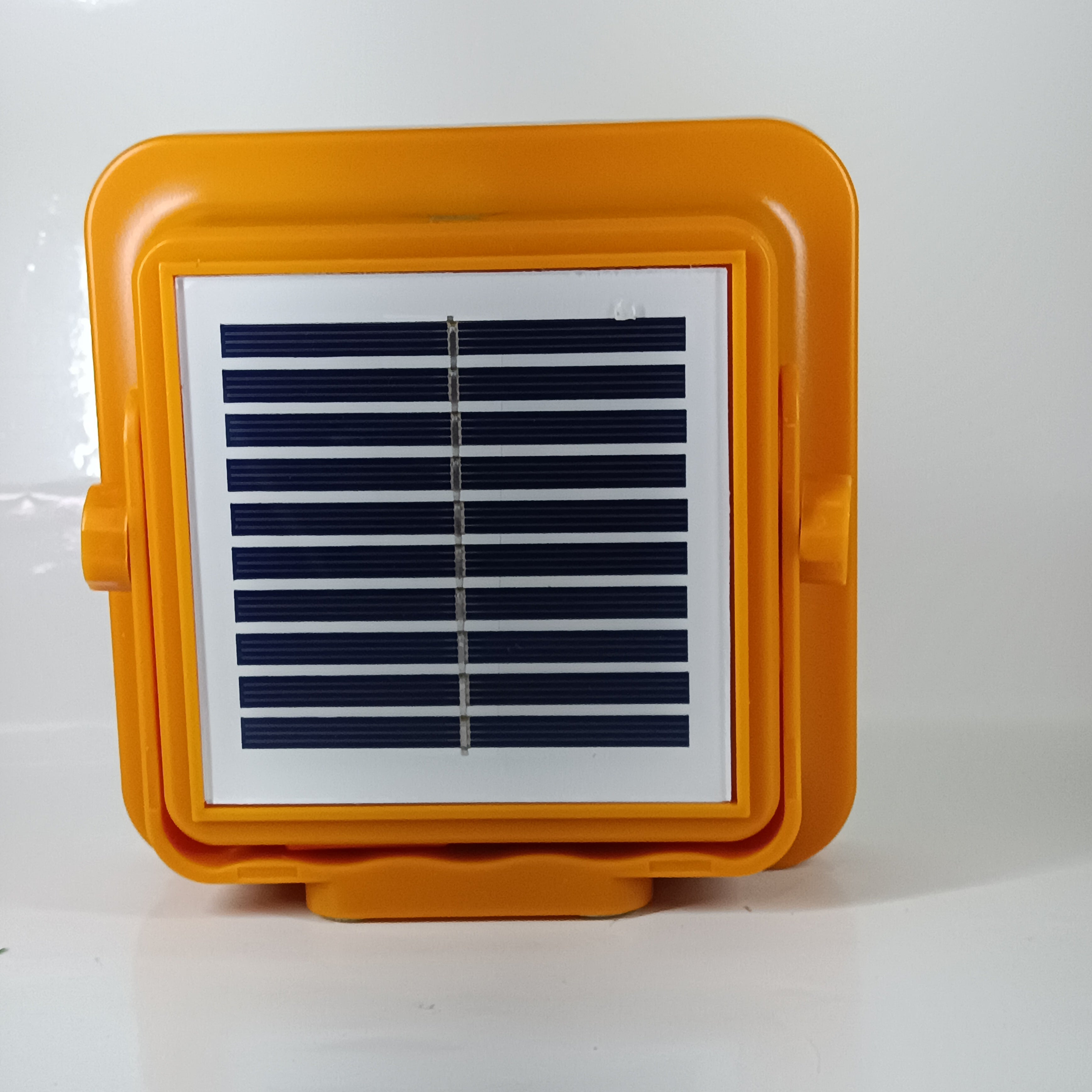 REFLECTOR RECARGABLE Y SOLAR - WL6