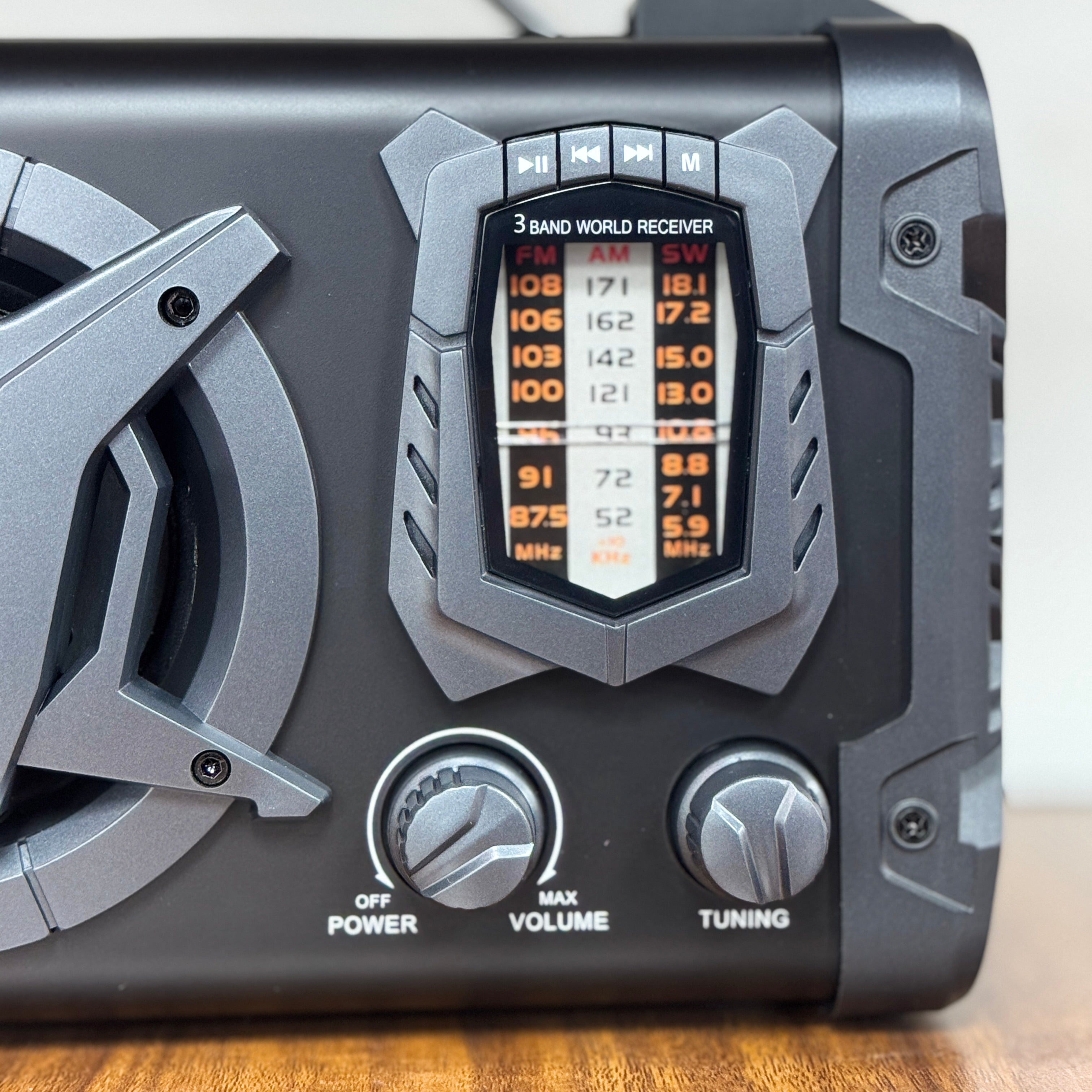 RADIO PORTABLE 780B - LEOTEC