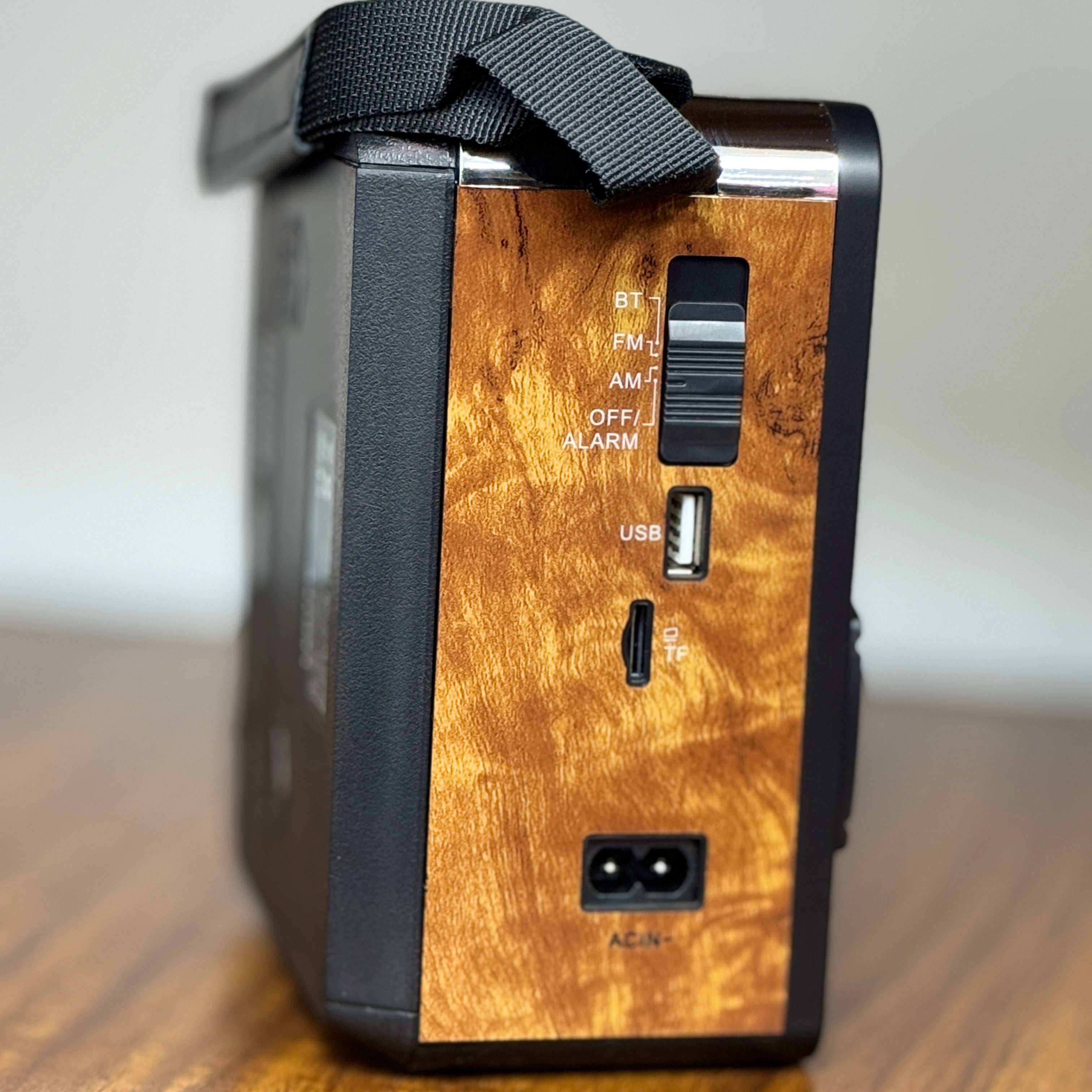 RADIO PORTABLE 1622W - LEOTEC