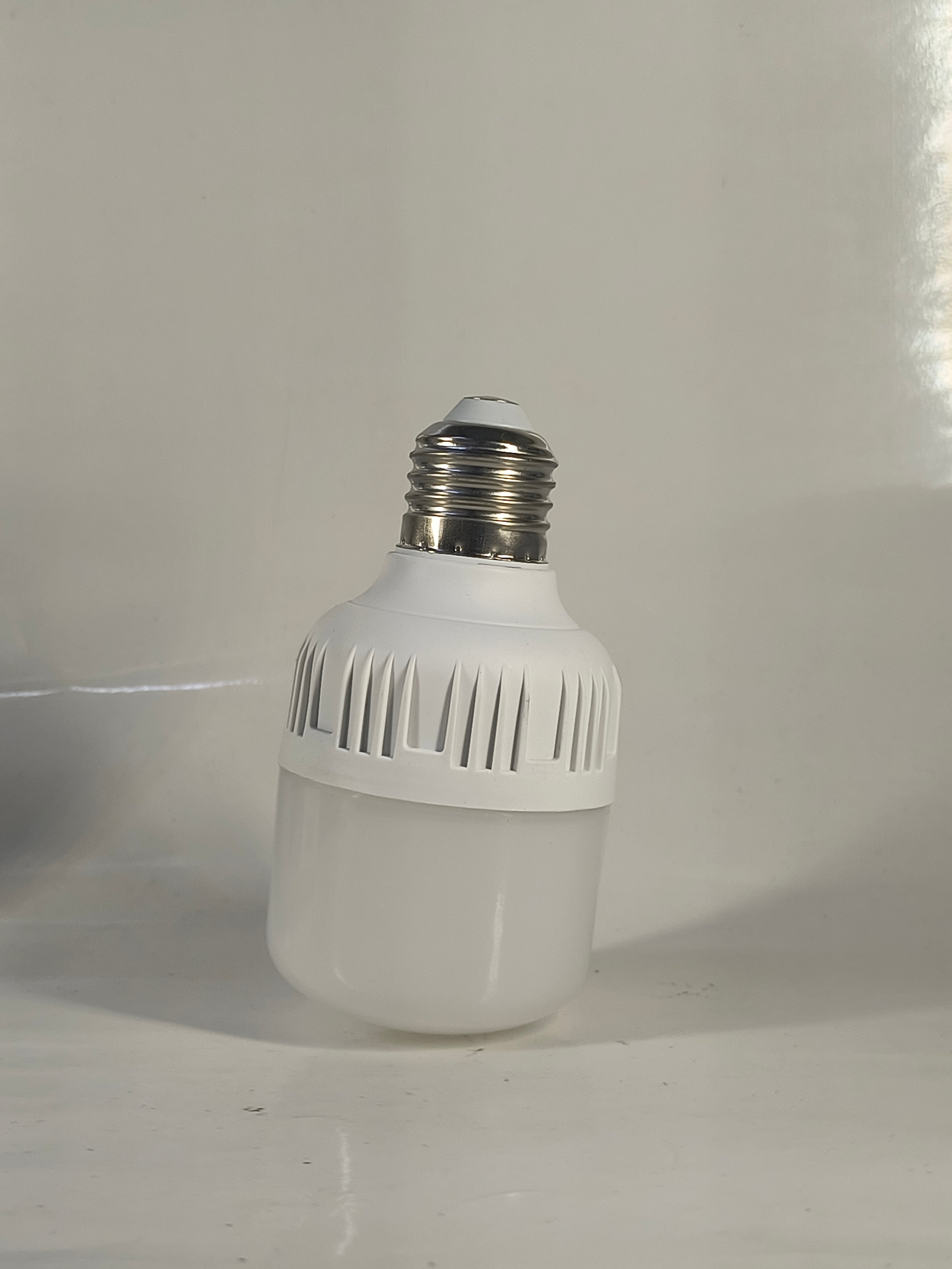 FOCO LED 14W - DP006