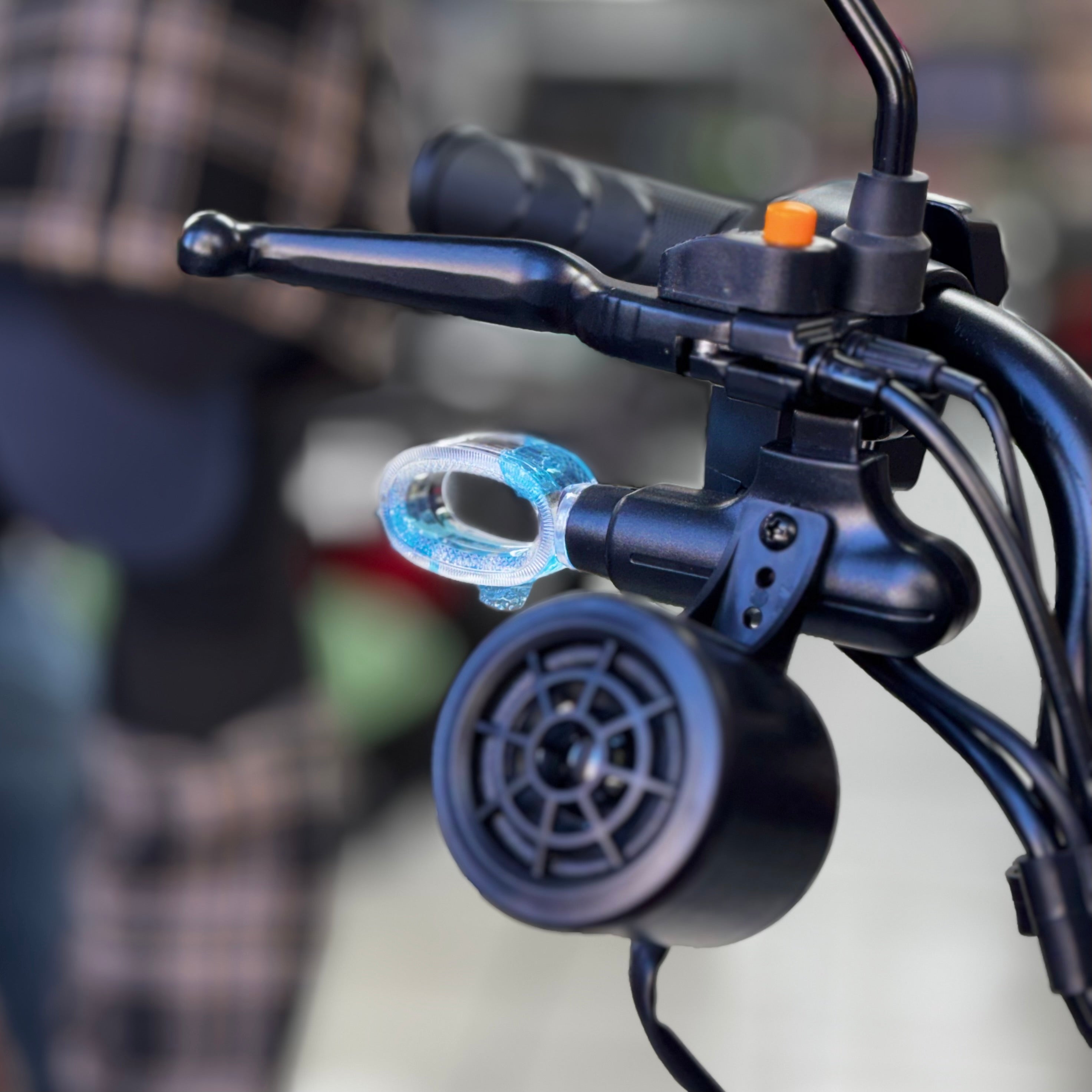 Triciclo Eléctrico Pialli 48 Roja con Blanco