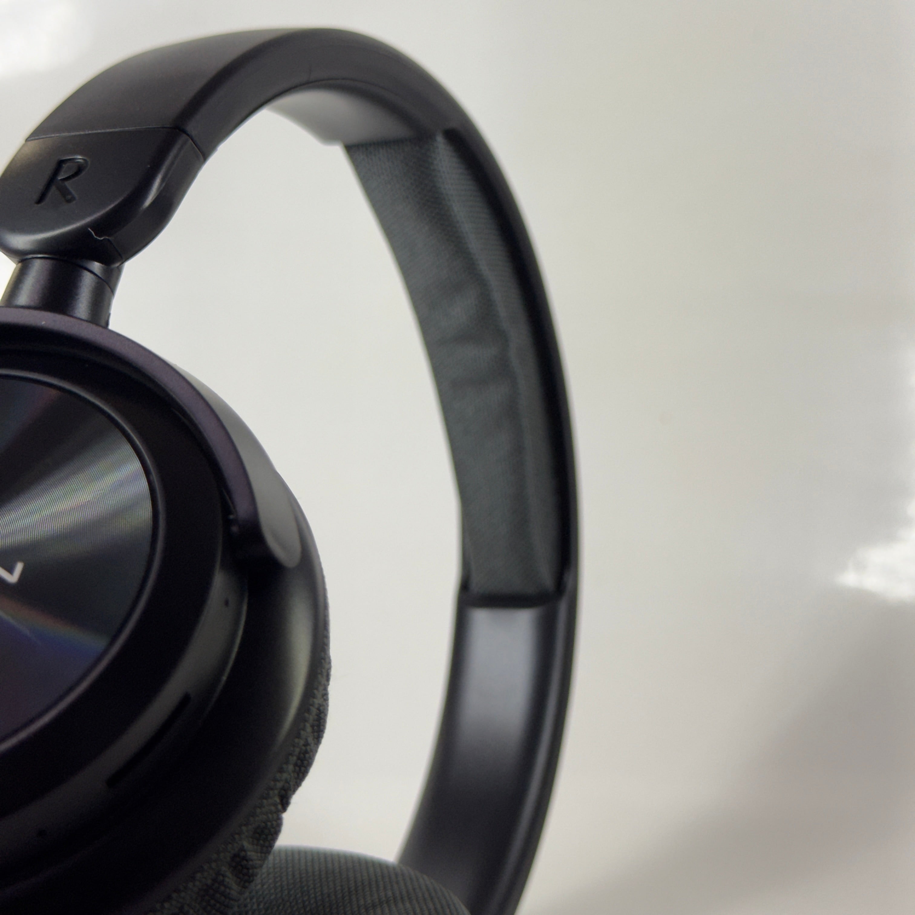 AUDIFONO BLUETOOTH DE CASCO LYZON - BT-660