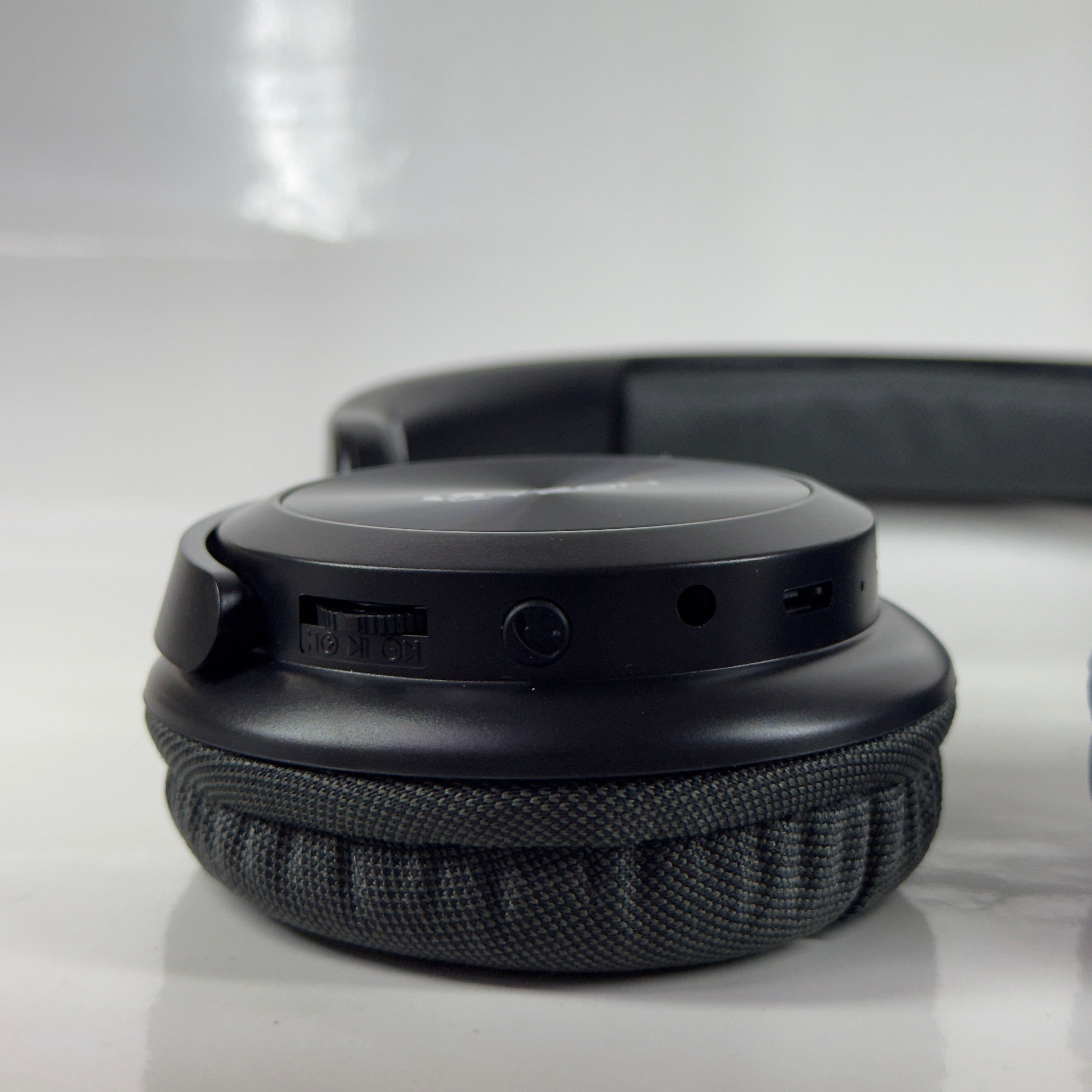 AUDIFONO BLUETOOTH DE CASCO LYZON - BT-660