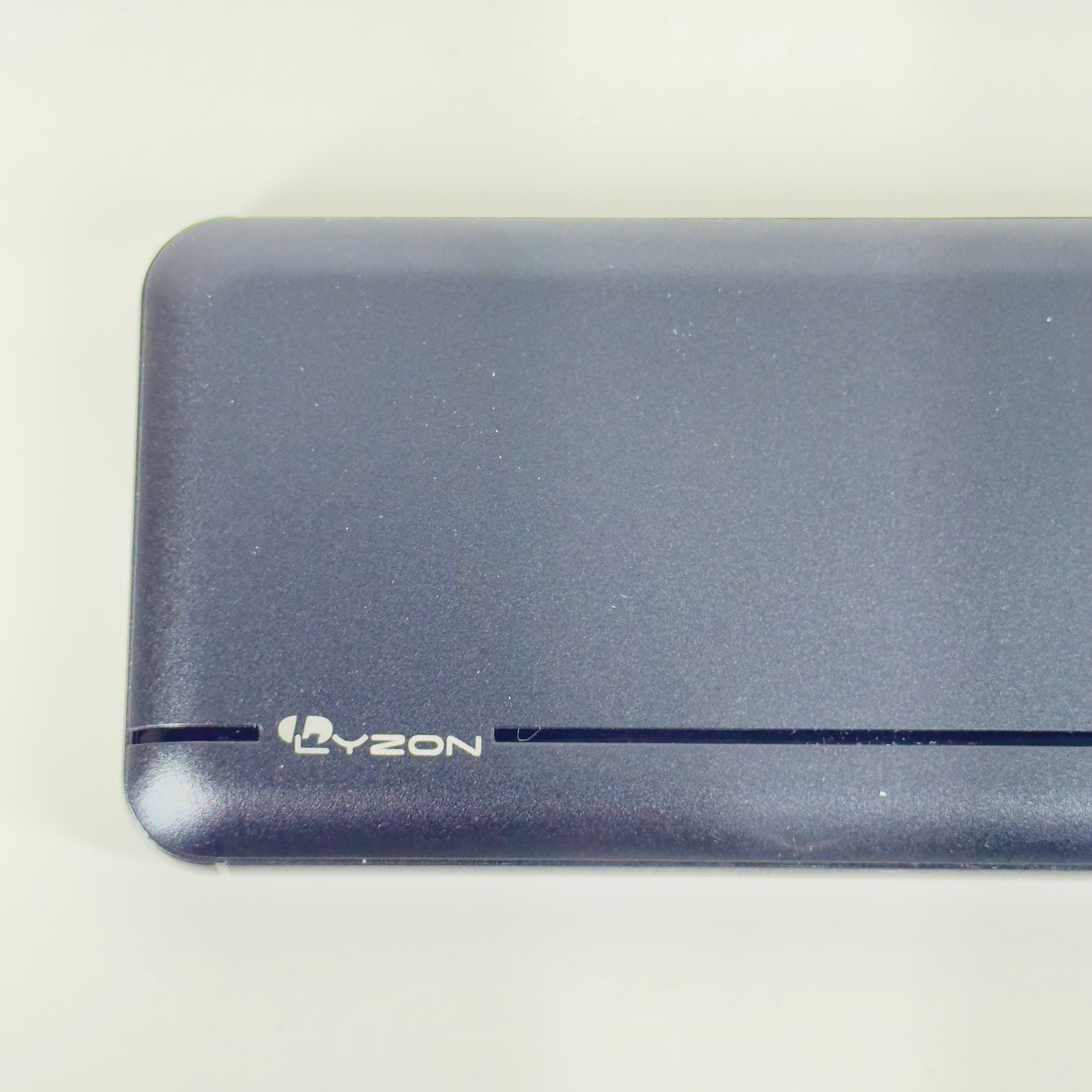 PILA PORTATIL 10,000mAh LYZON - LY-06
