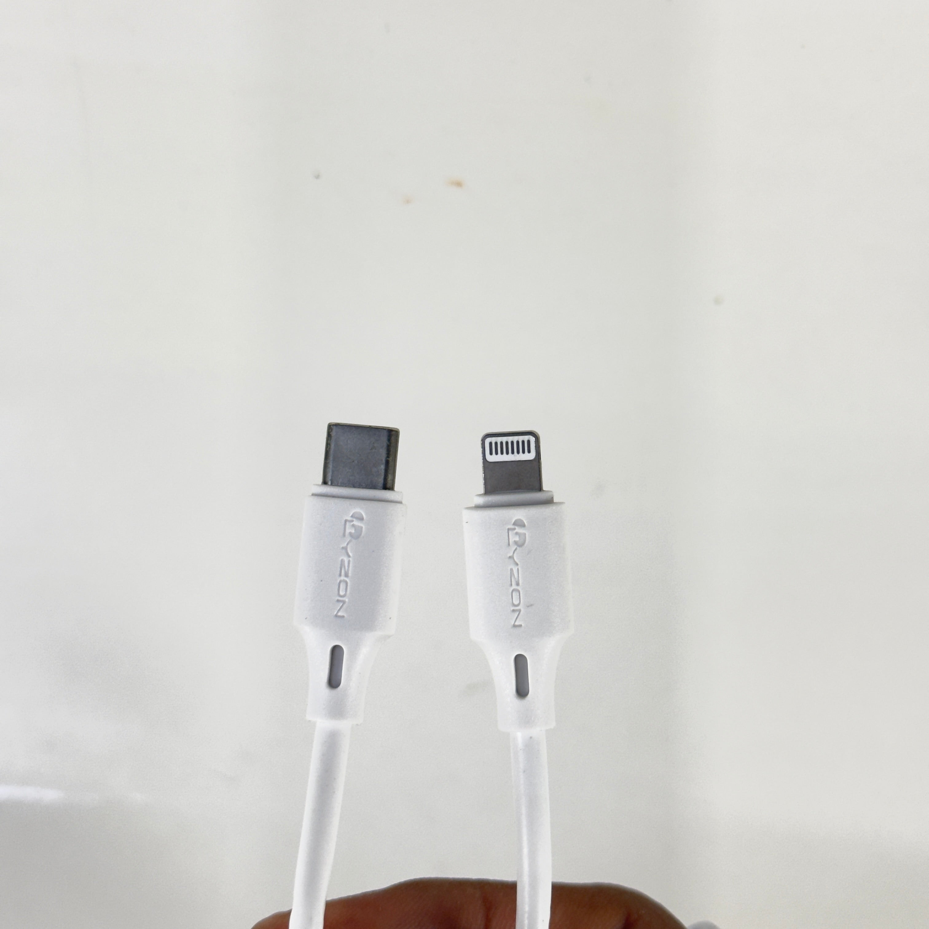 CABLE DE CARGA RAPIDA IPHONE LYZON -  CBPD27W