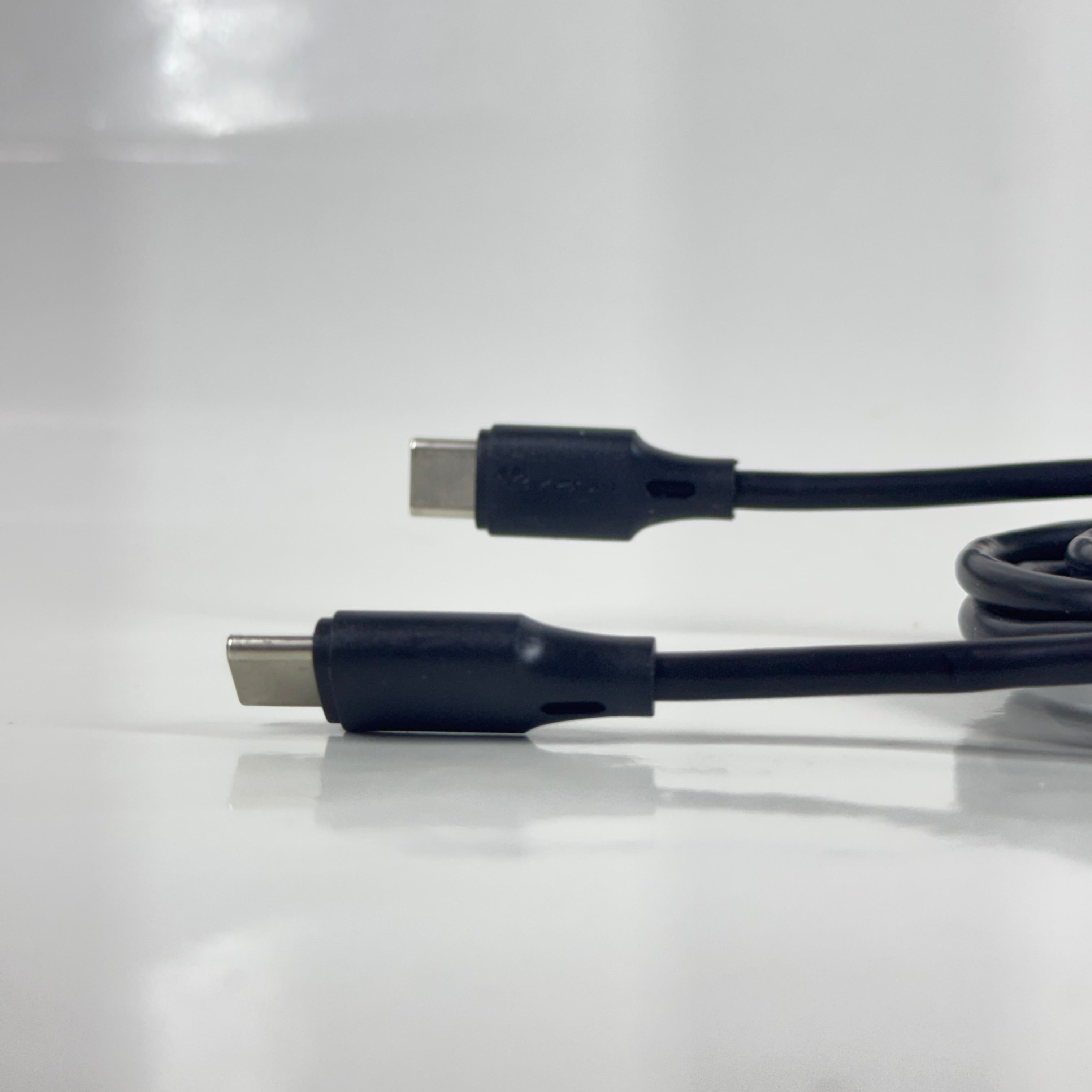 CABLE DE CARGA RAPIDA DOBLE TIPOC LYZON - CBC100