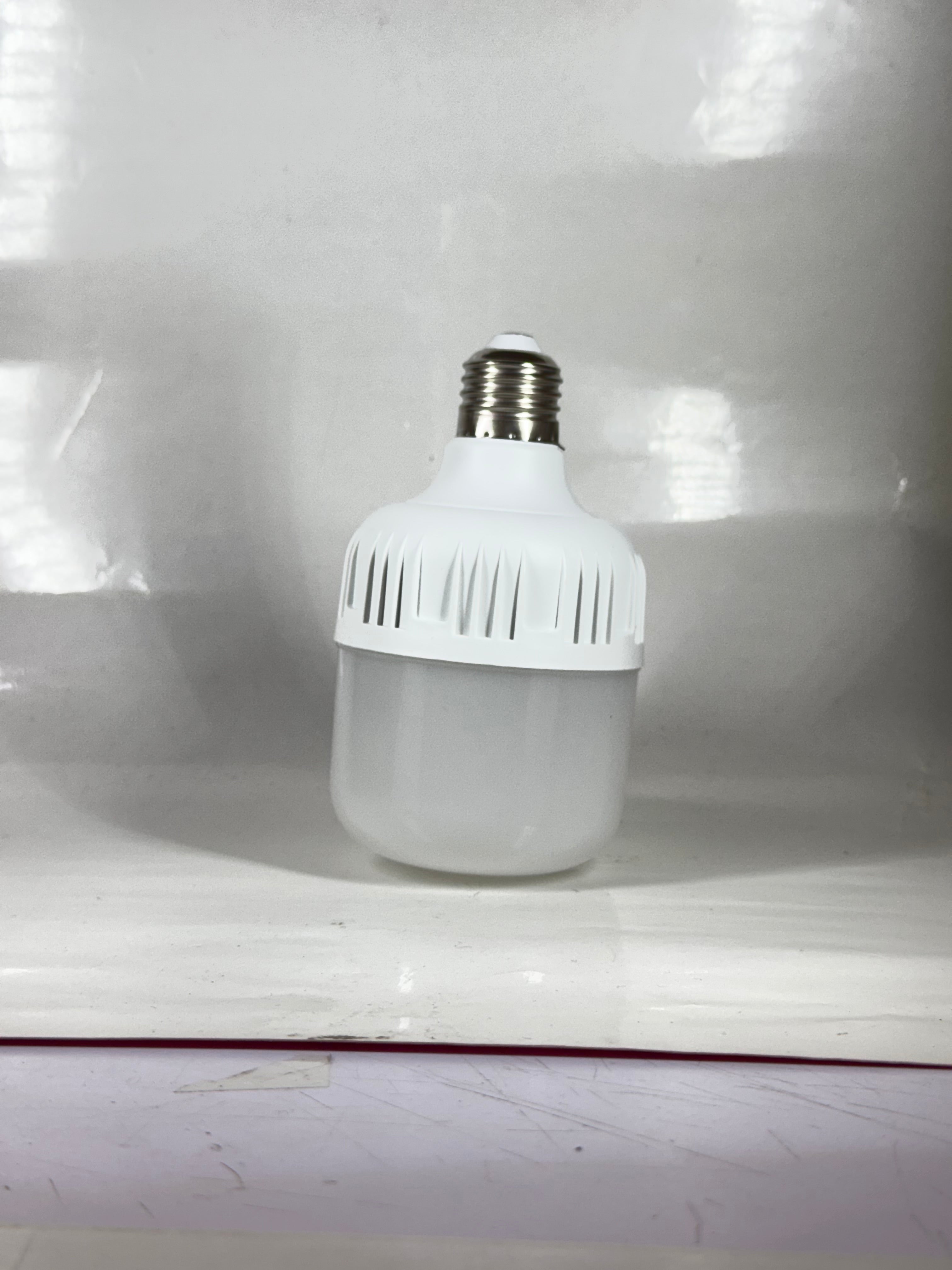 FOCO LED 28W - DP008