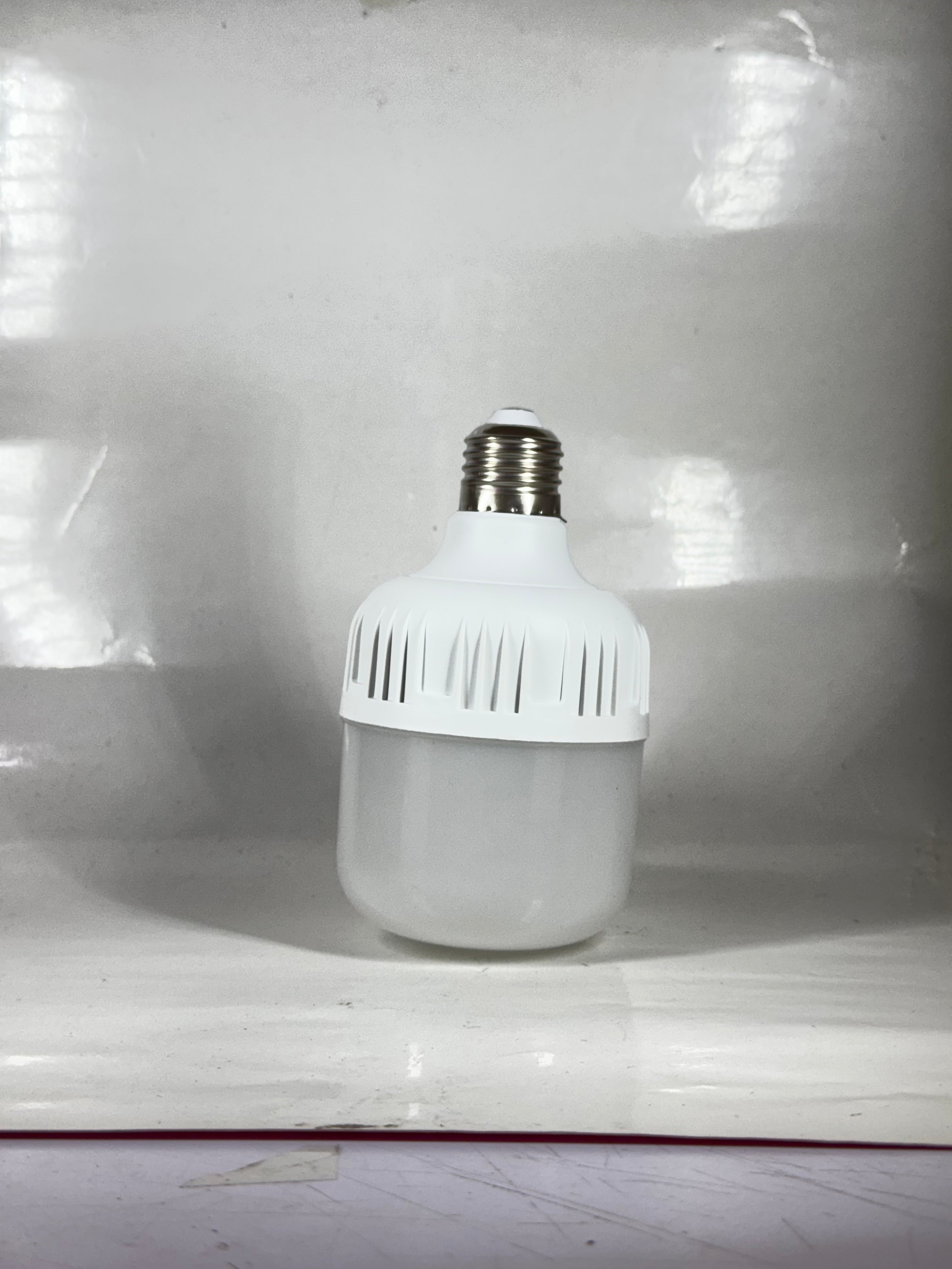 FOCO LED 28W - DP008